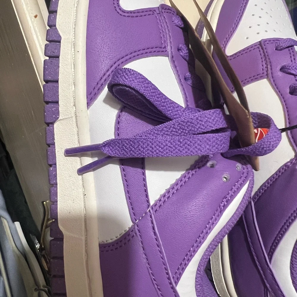 Nike Dunk Low - Picture 5 of 10